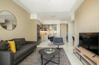 607 Tyrwhitt Luxury Apartment in Rosebank - 6