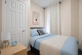 3 BD Idyllic Haven next to Central Park - 3