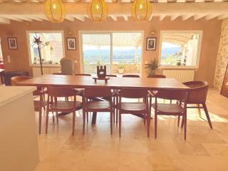 Mas Shantala 5 chambres, jacuzzi 12-14 personnes - 0