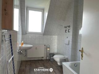 StayHere24 Maisonette-Wohnung mit großem Garten - 0