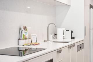 1BR Retreat w Fast WiFi, Parking, Gym n Pool - 8