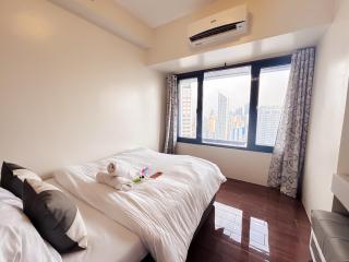 SkyExecutive Suite at Air Residences Makati Wifi Netflix I AIR 5155 - 5