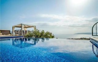 Amazing Home In Makarska With Sauna - 0
