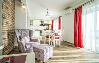 Amazing Home In Makarska With Sauna - 8