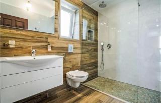 Amazing Home In Makarska With Sauna - 5