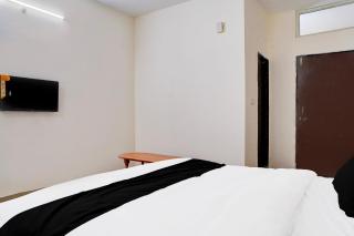 Hotel O MAZENTA PALACE - 4