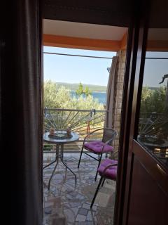 House Maslina 10 m from beach - 3