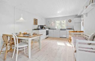 Family Holiday Near Beach And Harbour - 3