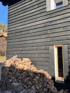 Newly renovated chalet with mountain views - 3