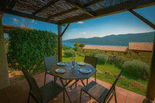 Mini-Villa mit Meerblick und WLAN in kleiner Residenz mit beheiztem Pool - 2