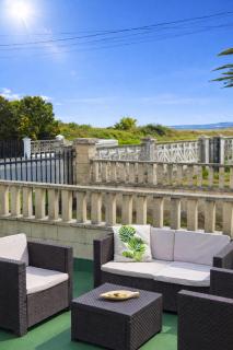 Villa Las Catedrales - Frente a la playa - Amplio jardín - Piscina - 4
