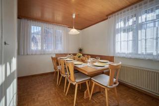 Cozy traditional Chalet, Stunning Mountain Views - 4