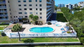 Bayshore Yacht & Tennis 216 - 8