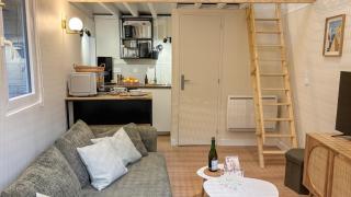 Le Cocon Suspendu avec filet et cinéma privé - 9