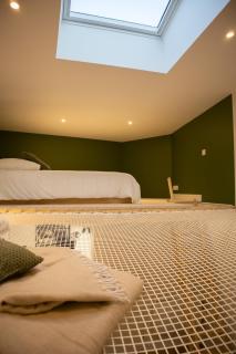 Le Cocon Suspendu avec filet et cinéma privé - 0