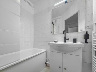 Spacieux & lumineux avec balcon - 8