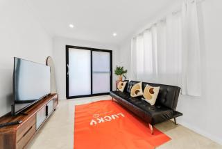 B2 Airport Adjacent Home - New Amenities & Fast Wi-Fi - 3