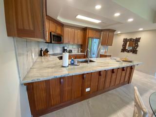 Mauna Lani Point Newly Furnished ocean golf views - 7