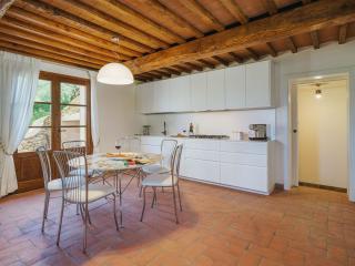 Casa degli Olivi by Tuscanhouses with Pool, Airco, garden - 6