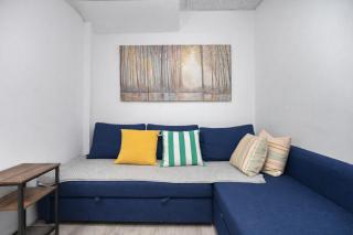 Elegant 3 Bedroom Unit Near Chinatown - 6