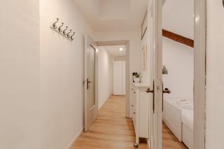 GuestHost - Quadrilatero Cozy Wooden Flat - 1