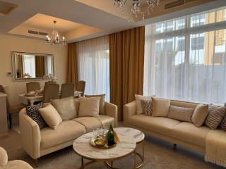 Cavalli-branded Classy 3BR Family Villa with community Water park, Pools, Gym - 0