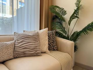 Cavalli-branded Classy 3BR Family Villa with community Water park, Pools, Gym - 5