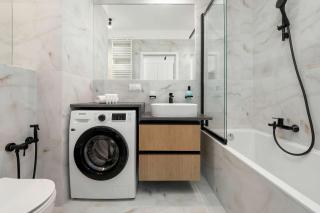 Modern Air-conditioned Studio with Parking and Balcony by Noclegi Renters - 6