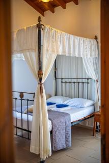 Petrochtisto Coastal Escape with Pool and Sea Views - 5