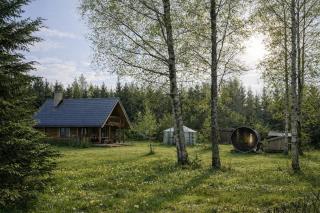 2-bedroom, fenced yard, sauna, 10 min to Pärnu - 0