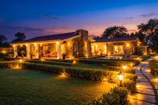 ELIVAAS Signature The Aravalli Reserve The Isley Pet-Friendly Villa with Pool, Gazebo and Sit Out - 9
