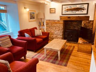 Tradewinds cottage, Brixham harbour and sea views - 3