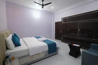 Namaste Banaras Palace - 0
