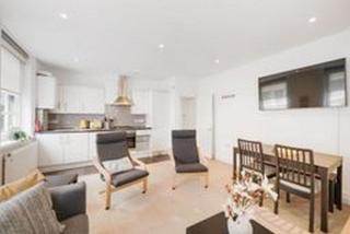 Charming 1 Bedroom Apartment in Lewisham - 3