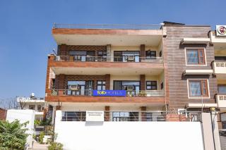 FabHotel Connect Stays - 0