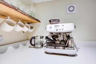 EightBells - Cosy Cottage by the Sea - 4