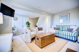 EightBells - Cosy Cottage by the Sea - 3