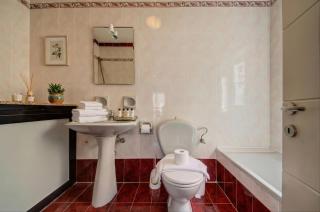 Sliema Seaview 4BD Apartments & Penthouse with Jacuzzi - 3