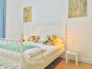 Joy City Stay Unirii 3 - 6