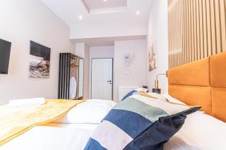 4-BR Apt, Ideal for Groups, 6-Min to Stadthalle - 5