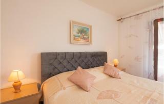2 Bedroom Nice Apartment In Jadranovo - 2