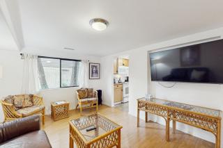 The BeachHouse (Lower Unit) - 8