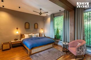 StayVista at Twilight Perch with BBQ, Bonfire, Lawn - 5