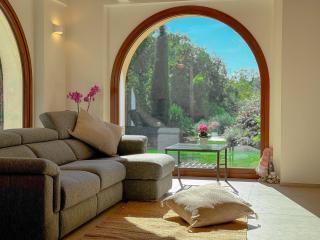 Villa in the Sibillini Mountains, Pool & Privacy by Host Hero - 1