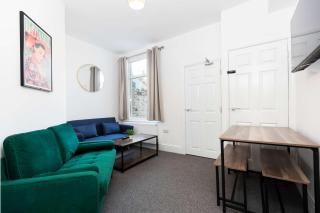 Middlesbrough House - 8