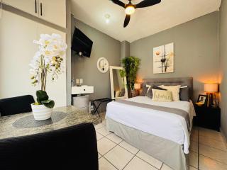 Polly's Home Aralias Boutique GuestHouse & PrivateSuites - 2