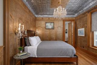 Dancing Moon Luxury Loft and Event Space - Sleeps 12 - 0