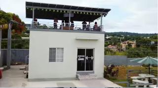 MIRANDO PLACE---BEACH ACCESS, ,POOL, HOTTUB, GYM,3 Lounges, Townhouse #4 -Airport 10 mins - 2