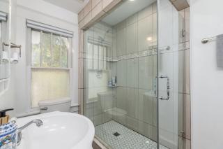 Bethany Breeze Cozy 4BR Bungalow 2 Miles to Sand! - 2