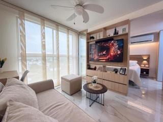 Exclusive Apt South Cali 11th Fl 5 min Mall Plaza - 0